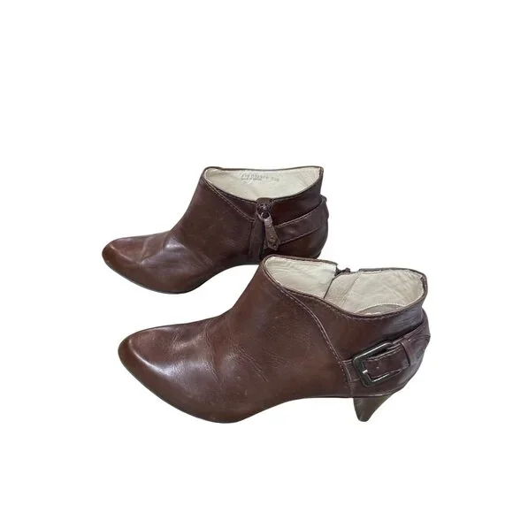 Cole Haan womans brown leather Kitt heels ankle boots Sz 7.5B SKU 9617 - Picture 4 of 13